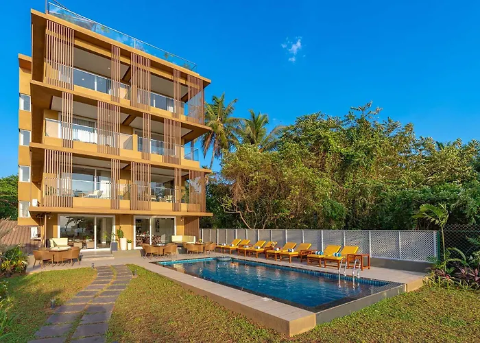 Stayvista At Villa Holiva With Pool, Beach View