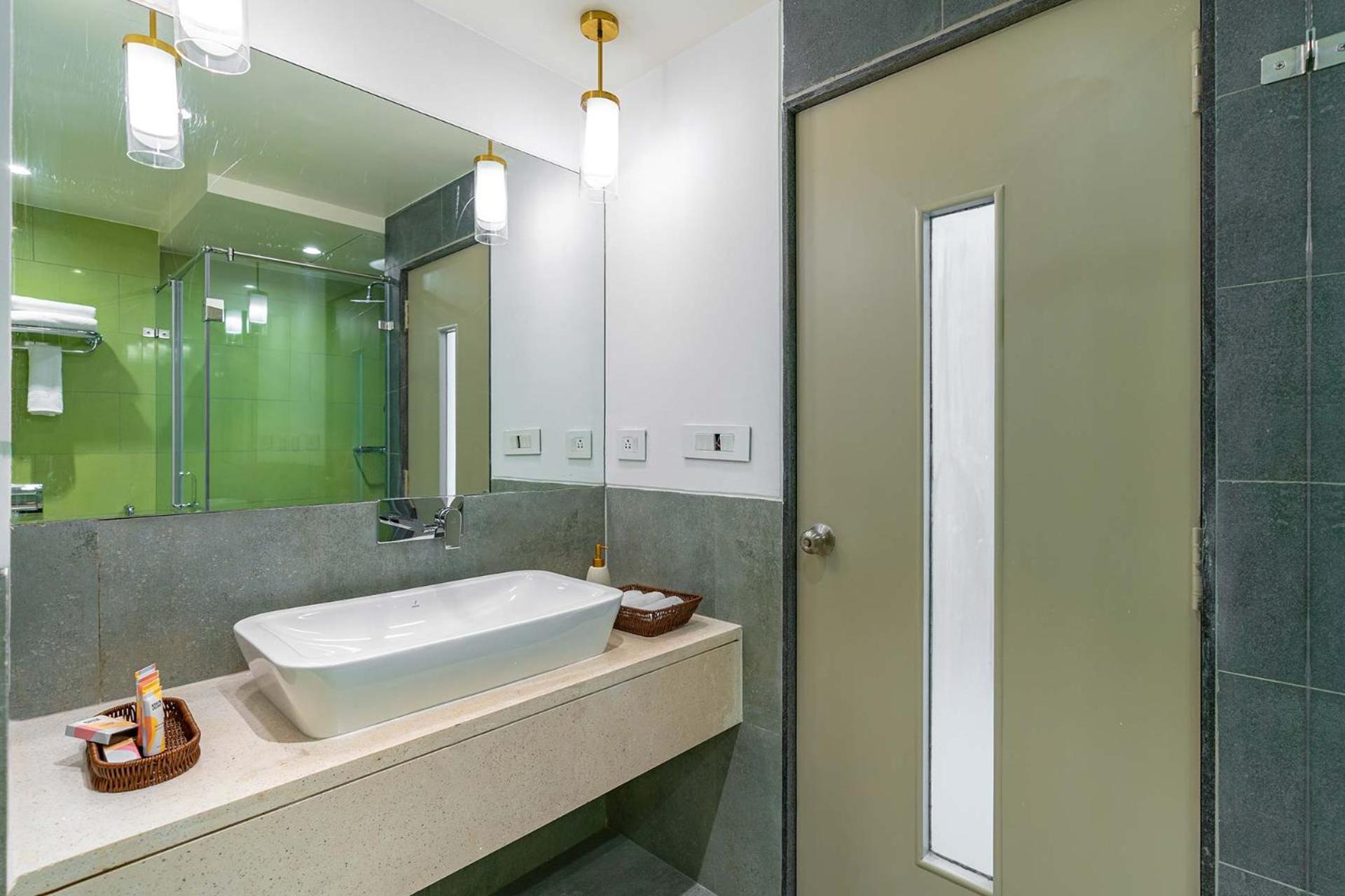Stayvista At Holiva With Pool, View Villa